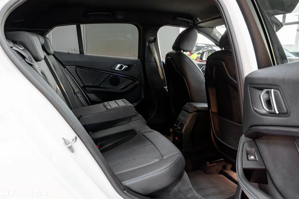 BMW Seria 1 118i Aut. Edition M Sport Shadow - 27