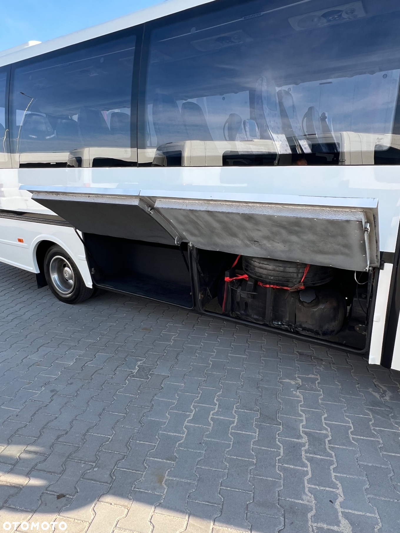 Mercedes-Benz Vario 818 - 10