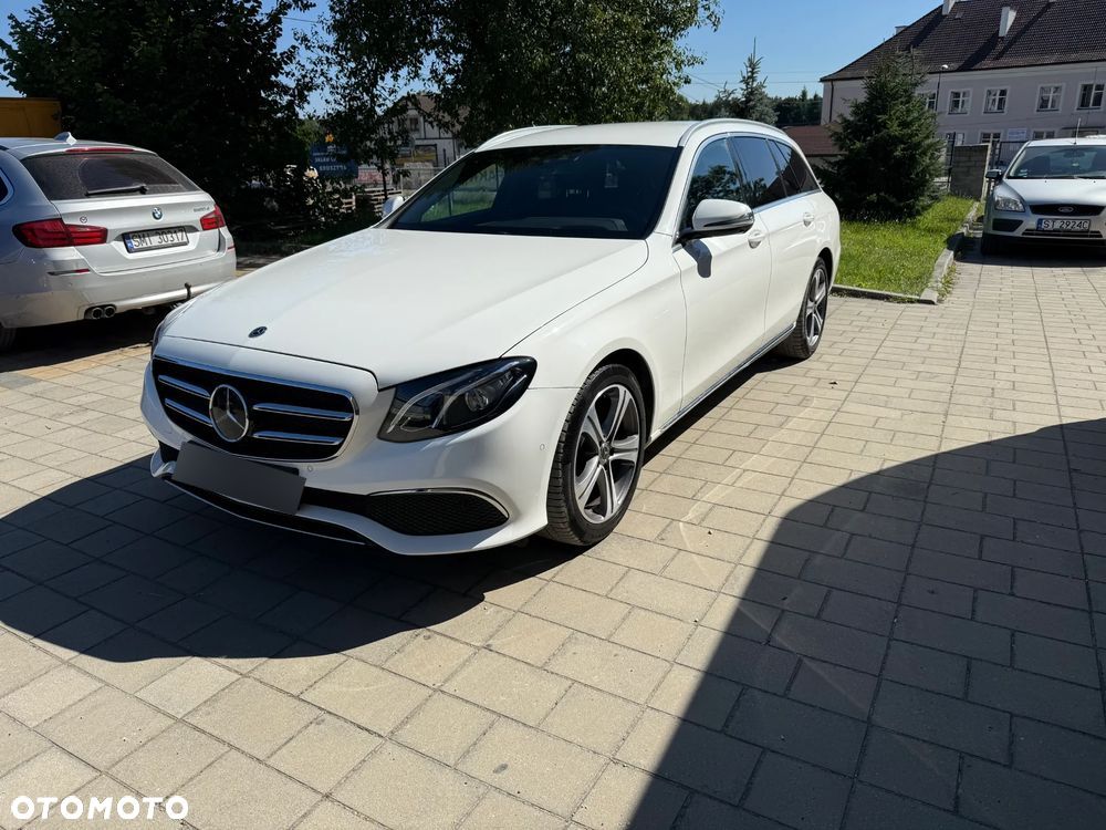 Mercedes-Benz Klasa E 220 d 4-Matic Business Edition 9G-TRONIC - 1