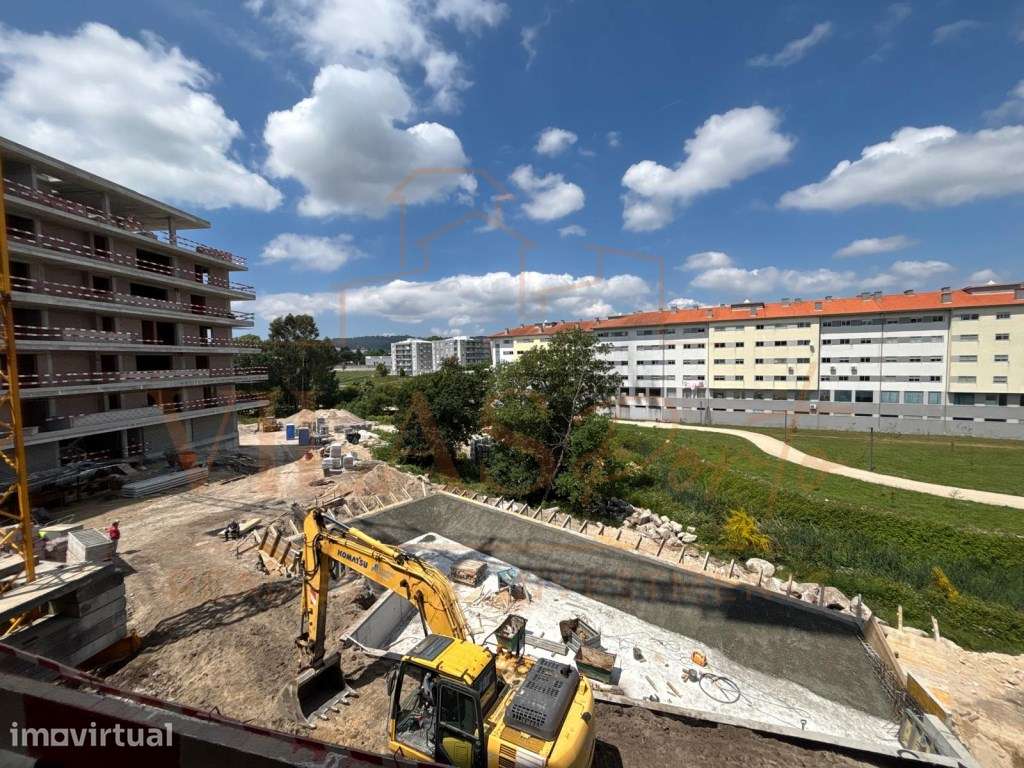 Penthouse de Luxo T3 - Condomínio Privado - 3 Frentes - Paços de Fe... - Grande imagem: 2/52