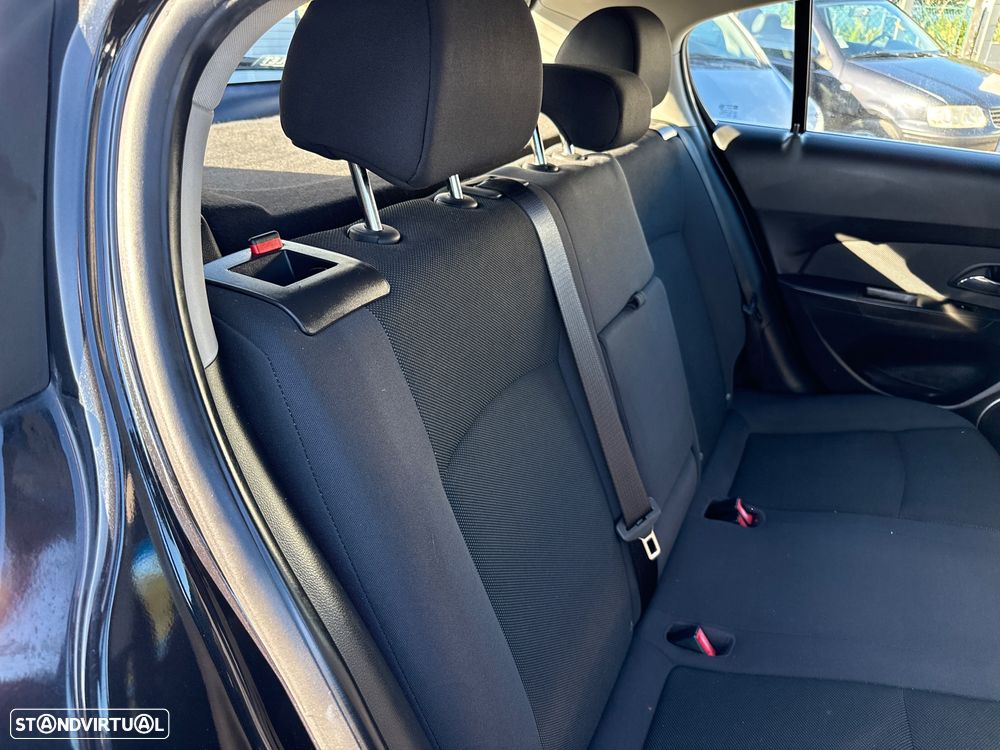 Chevrolet Cruze 2.0 VCDi LTZ - 22