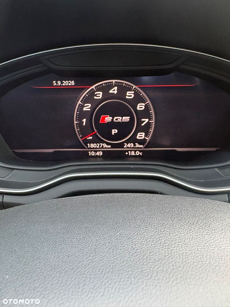 Audi SQ5 - 11