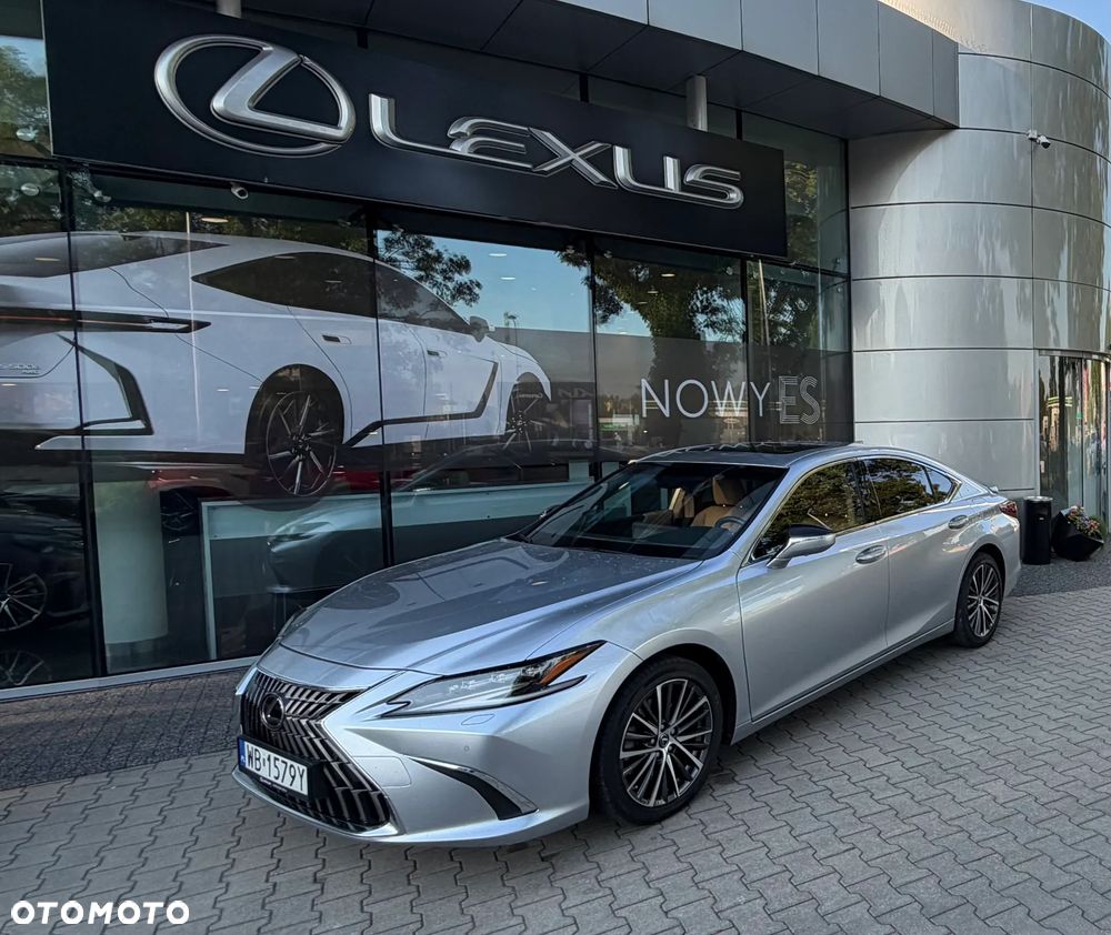 Lexus ES 300h Prestige - 1