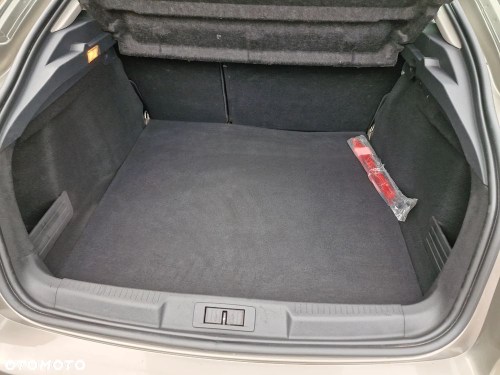 Renault Laguna 2.0 Limited - 25