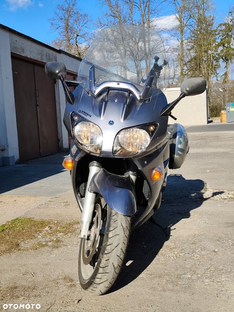 Yamaha FJR - 6