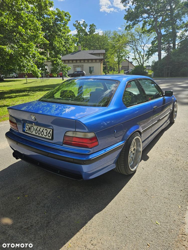 BMW Seria 3 - 11