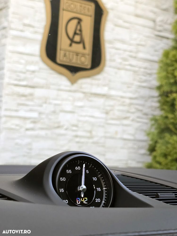 Porsche Cayenne Coupe - 28