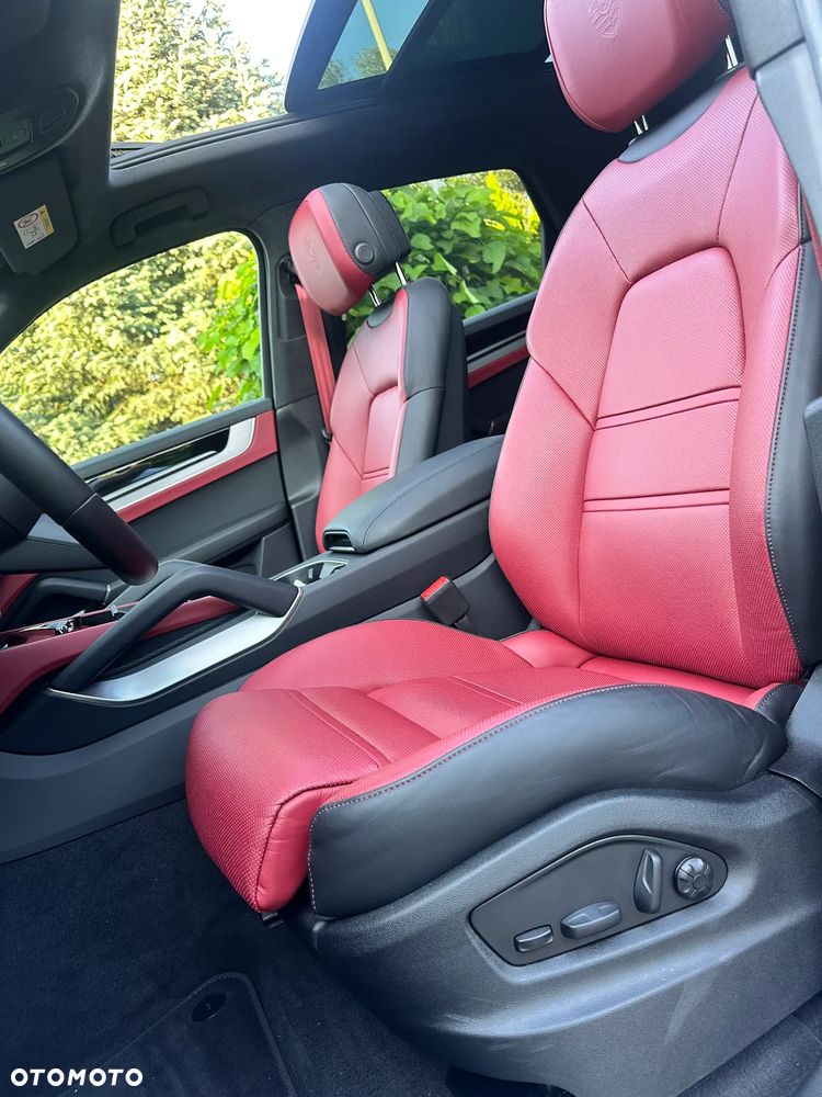 Porsche Cayenne S E-Hybrid PHEV - 29
