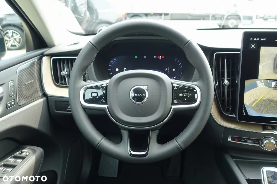 Volvo XC 60 B5 B AWD Core - 12