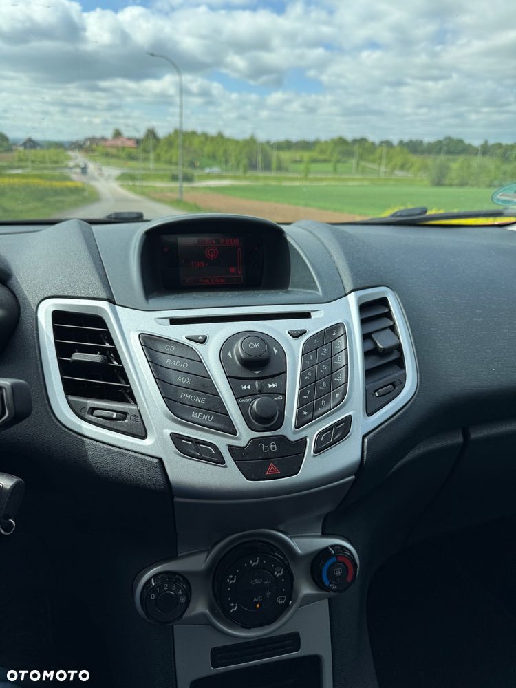 Ford Fiesta 1.25 Trend Edition - 10