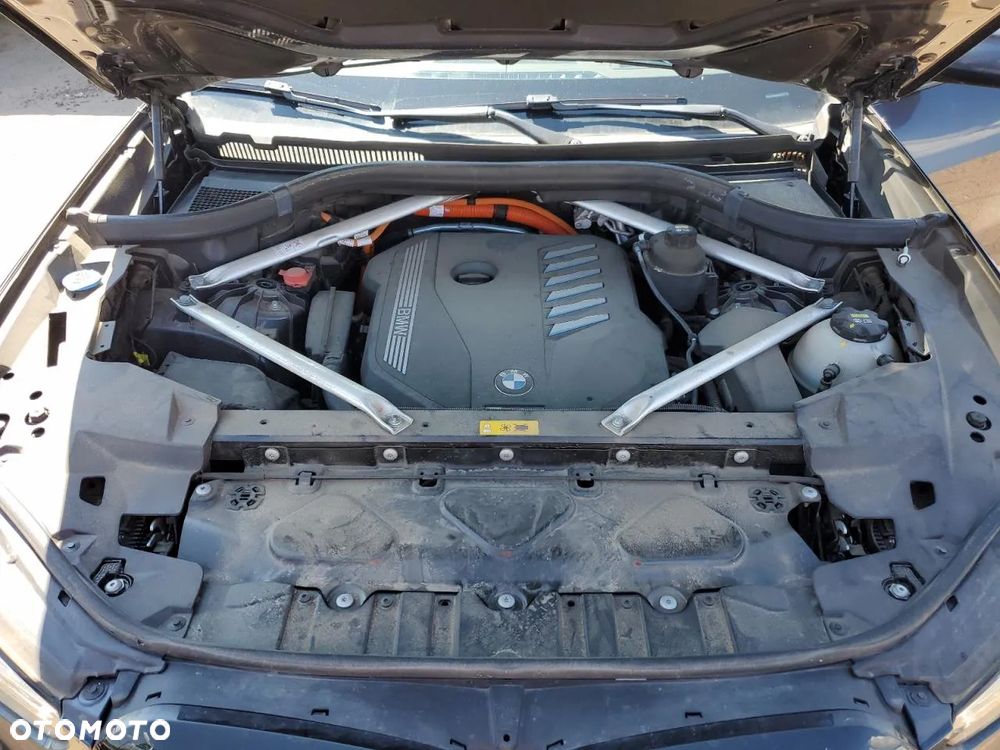 BMW X5 xDrive45e - 11
