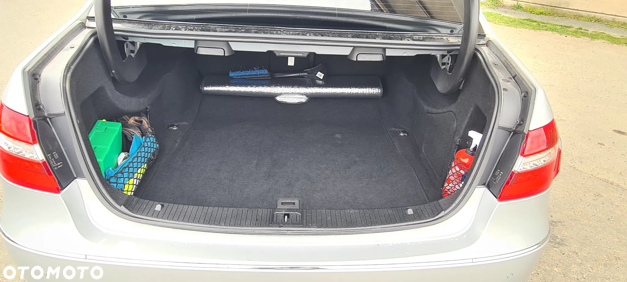 Mercedes-Benz Klasa E 250 T CGI BlueEFFICIENCY Automatik Avantgarde - 17