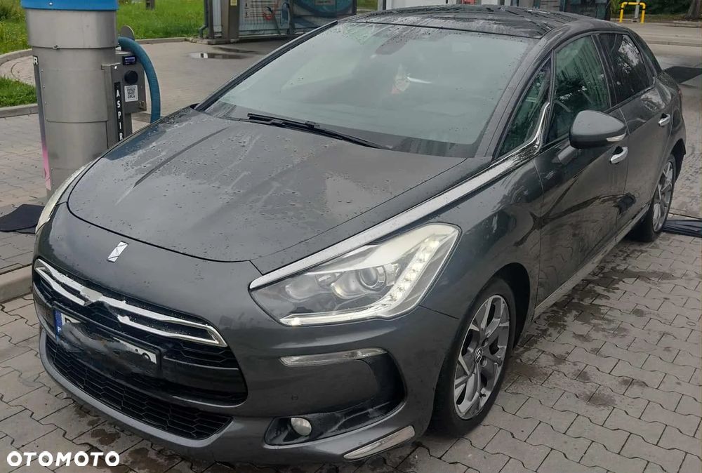 Citroën DS5 2.0 BlueHDi SoChic EAT6 - 1
