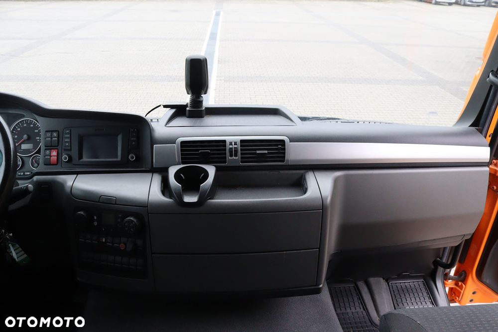 MAN TGL - 12