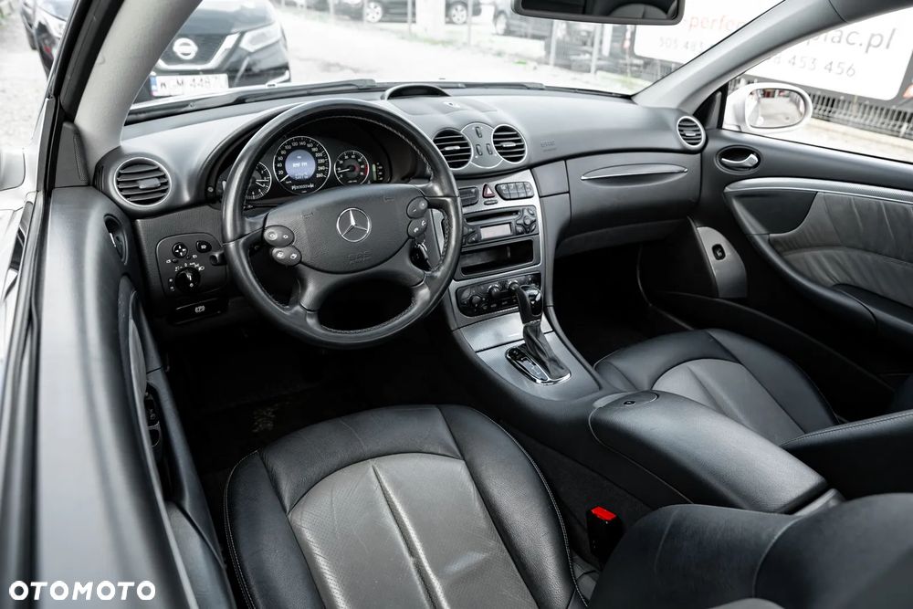 Mercedes-Benz CLK 320 Avantgarde - 37