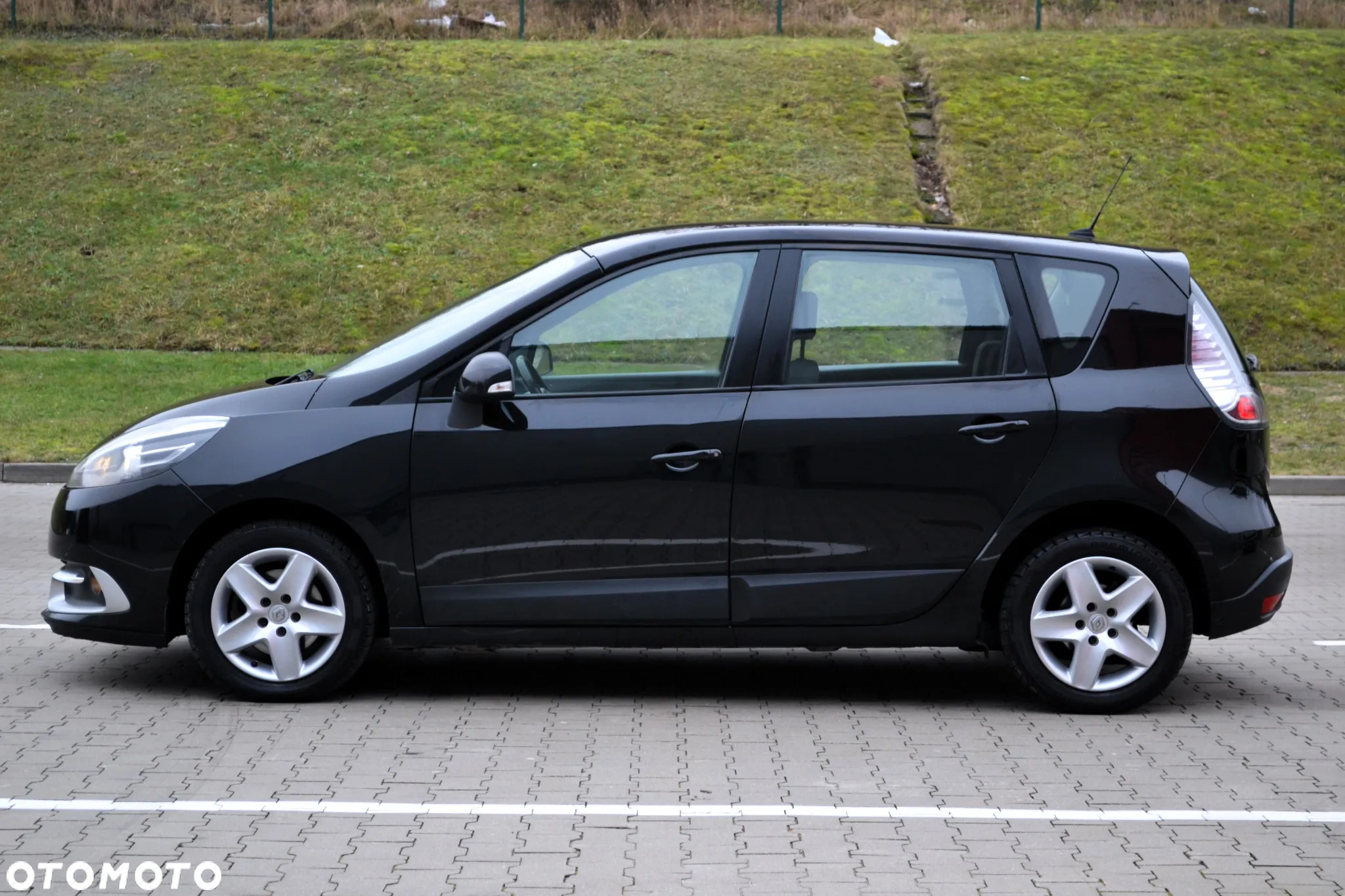 Renault Scenic 1.5 dCi Limited - 25