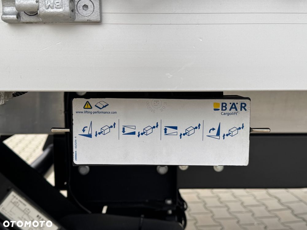 Iveco Daily 2023r Hi-Matic‼️70C21H‼️Winda Bar 1000KG // Plandeka 15 Palet Firanka‼️Spanie z tyłu Spojtrak XL Poduszki Pneumatyczne Wysokość rampowa Full LED Tempomat Salon Polska DMC7200KG Faktura Vat 23% TwinCab - 31