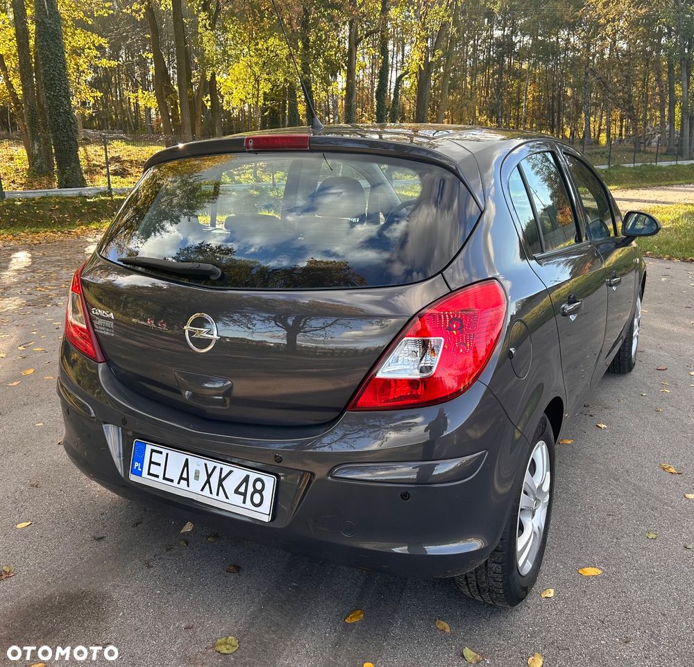 Opel Corsa 1.4 16V Cosmo - 6