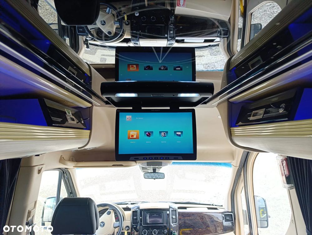 Mercedes-Benz Sprinter 519 - 19