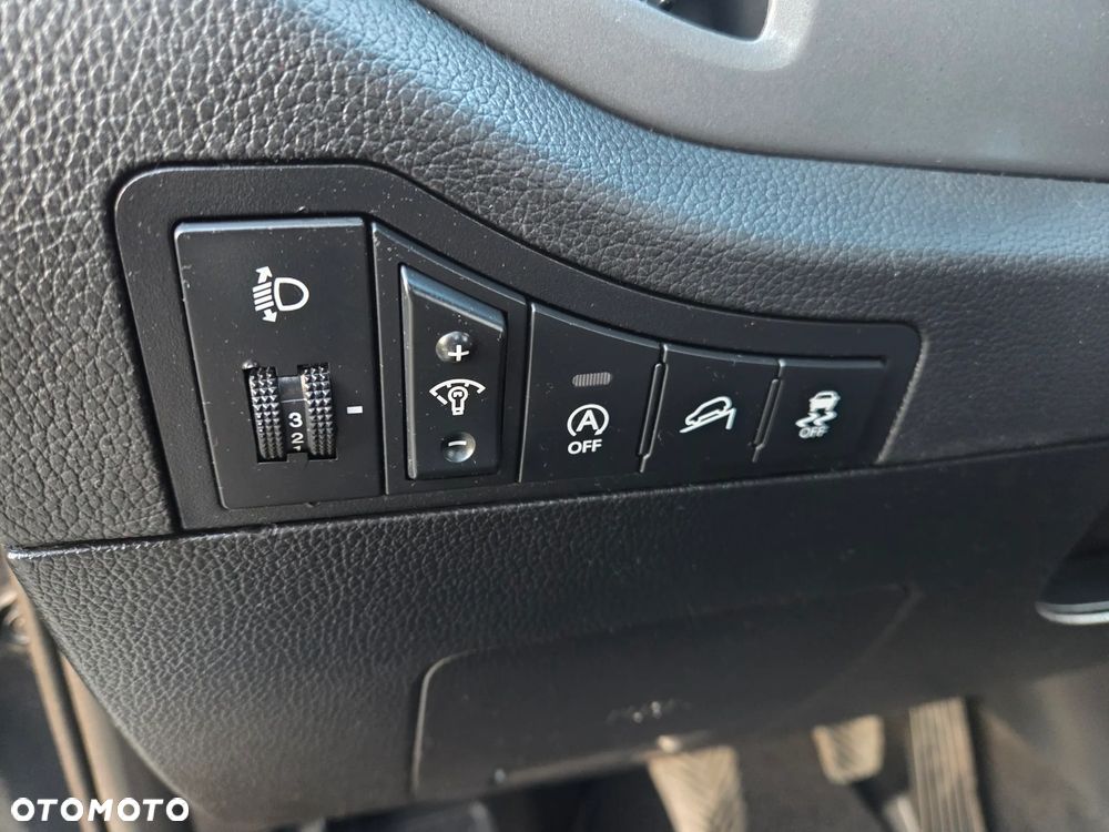 Kia Sportage 1.7 CRDI 2WD ISG Spirit - 18