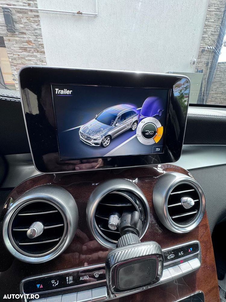 Mercedes-Benz GLC - 29