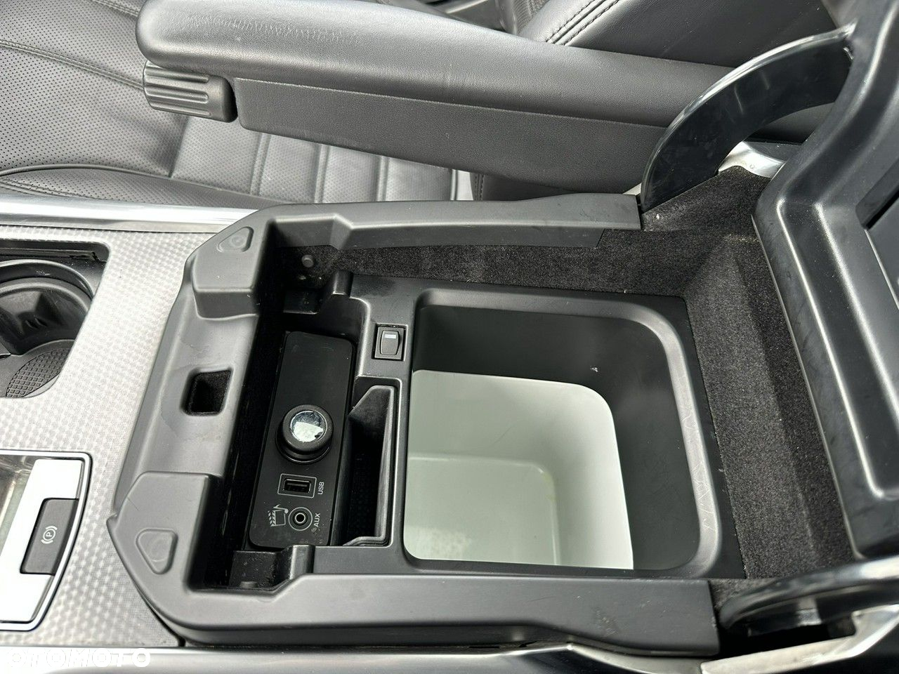 Land Rover Range Rover Sport SDV6 Autobiography Dynamic - 24