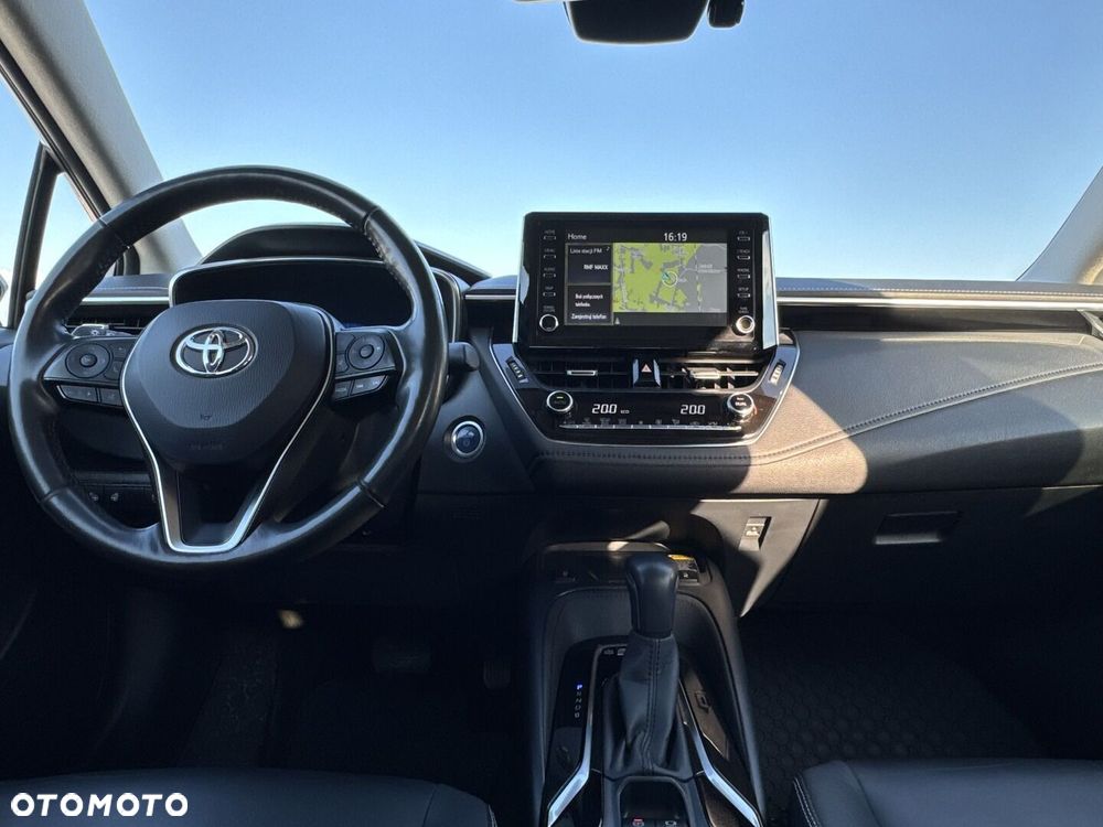 Toyota Corolla 1.8 Hybrid Executive - 11