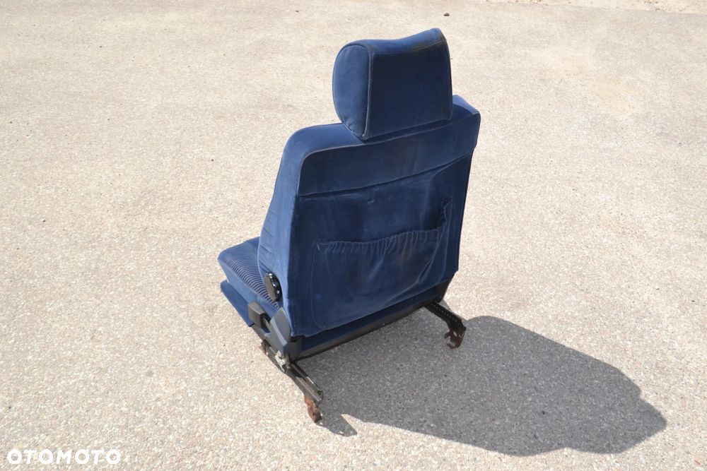 MERCEDES W124 FOTEL PASAŻERA PRAWY NIEBIESKI WELUR POMORSKIE - 4