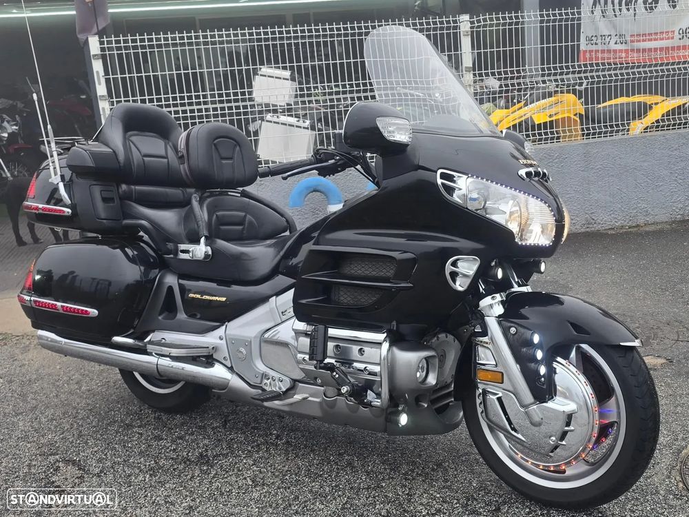Honda Goldwing - 1
