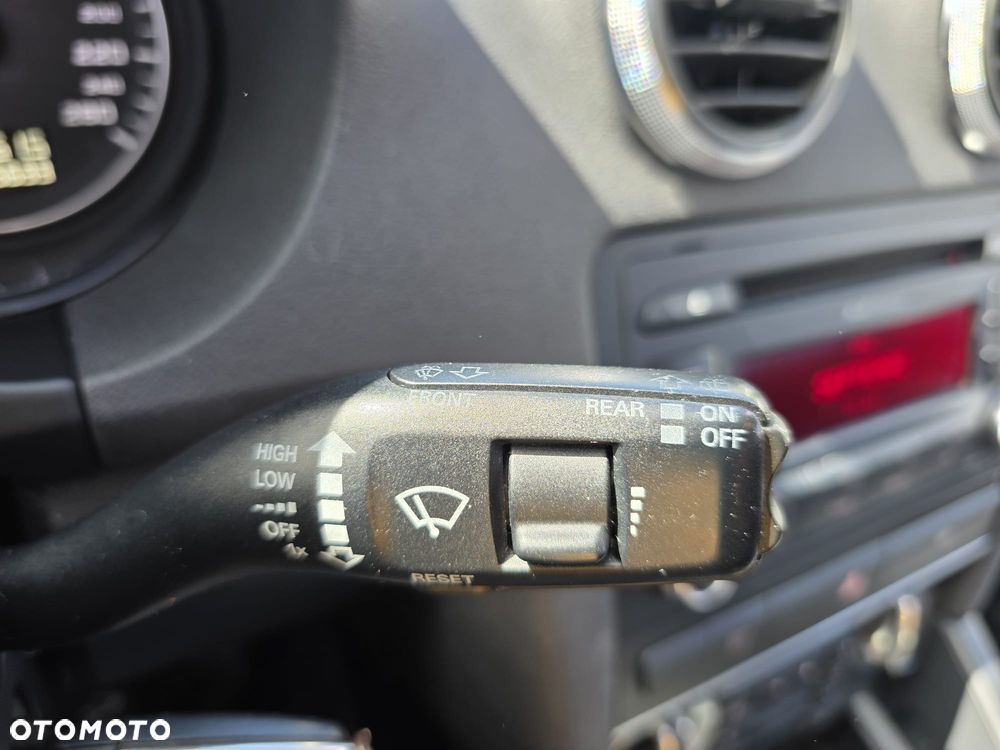 Audi A3 3-drzwiowe 1.6 Ambiente - 34