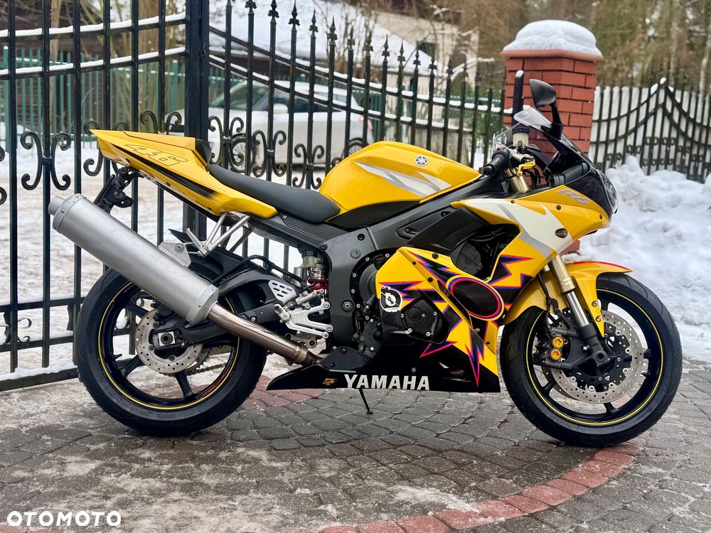 Yamaha YZF - 3