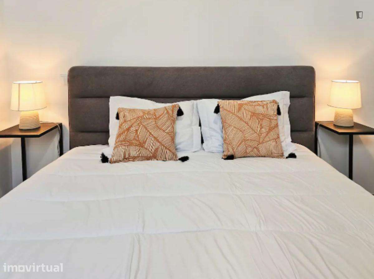Apartamento com 2 quartos - localizado em Cedofeita Porto - Grande imagem: 2/23