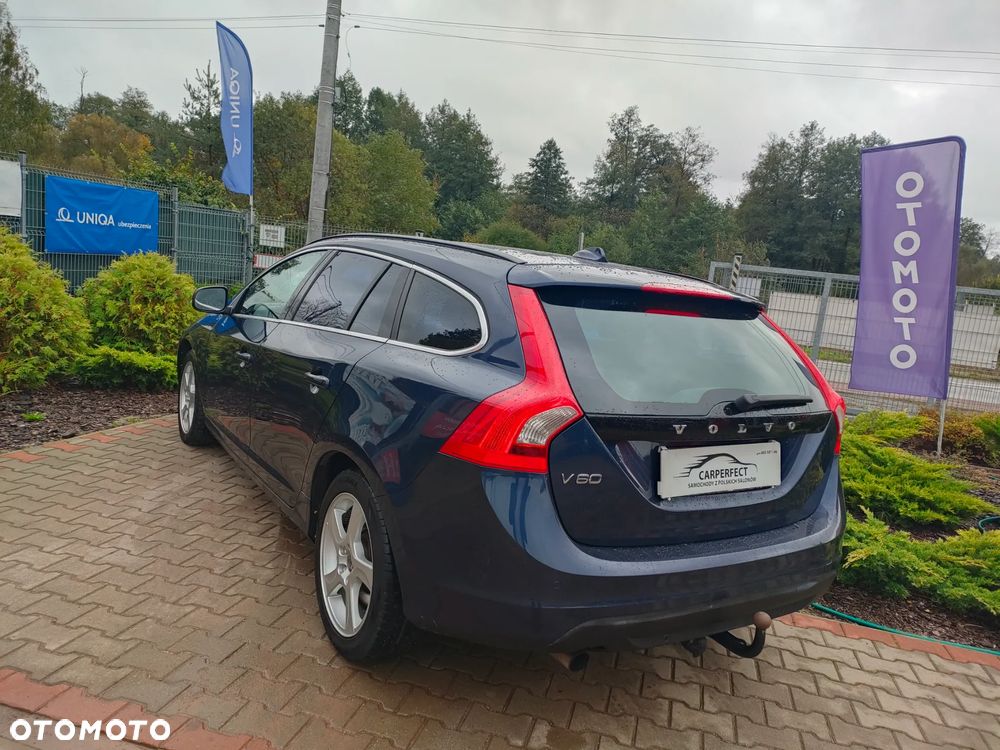 Volvo V60 D3 Geartronic Momentum - 9