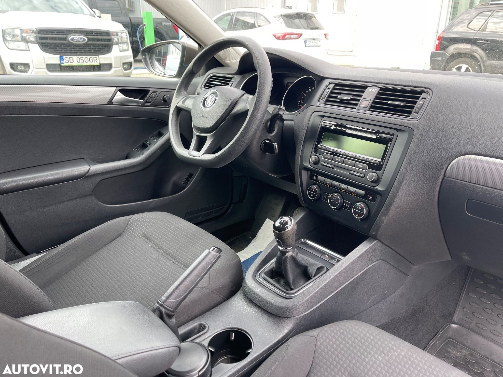 Volkswagen Jetta 1.2 TSI Comfortline - 5