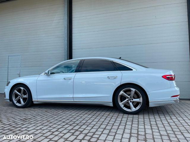 Audi A8 - 7