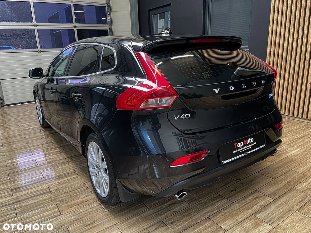 Volvo V40 D3 Geartronic Summum - 9