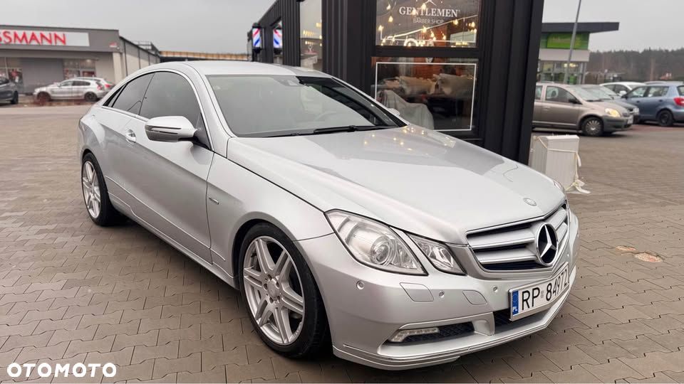 Mercedes-Benz Klasa E 350 CDI DPF BlueEFFICIENCY 7G-TRONIC Elegance - 1