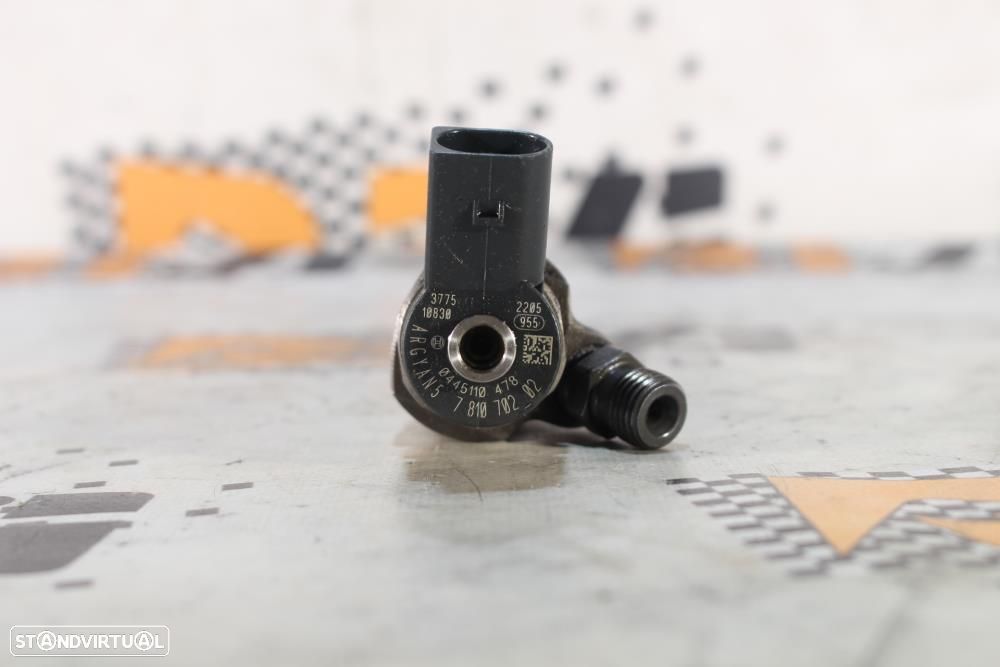 Injetor Bmw 1 (F20)  13537810702 / 7810702 / 0445110478 - 3