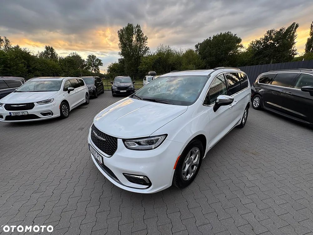 Chrysler Pacifica - 7