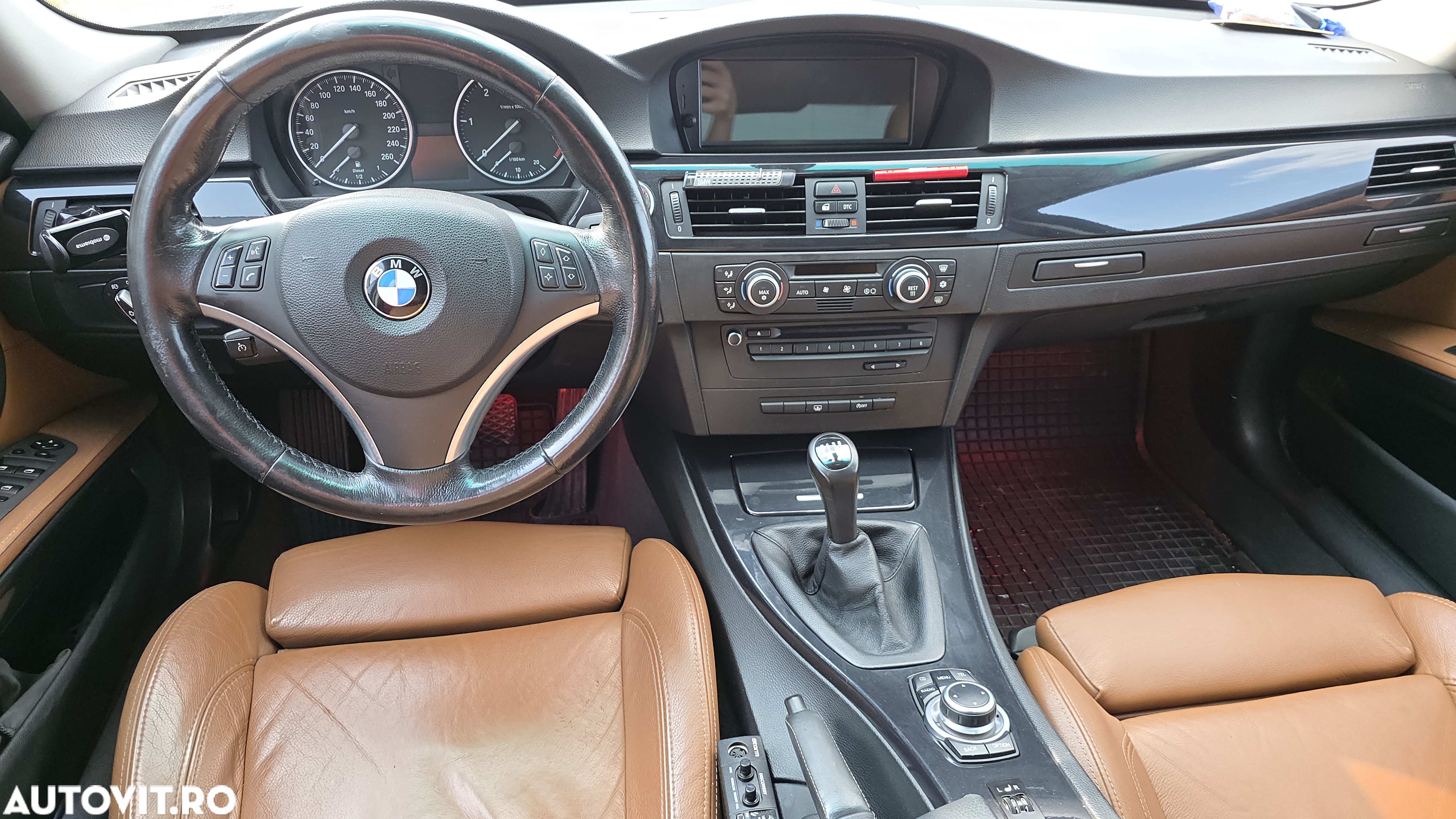 BMW Seria 3 318d - 15