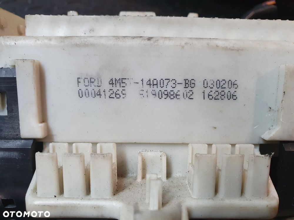 FORD C-MAX MK1 1.8 TDCI SKRZYNKA BEZPIECZNIKÓW MODUŁ BSI 4M5T-14A073-BG - 5
