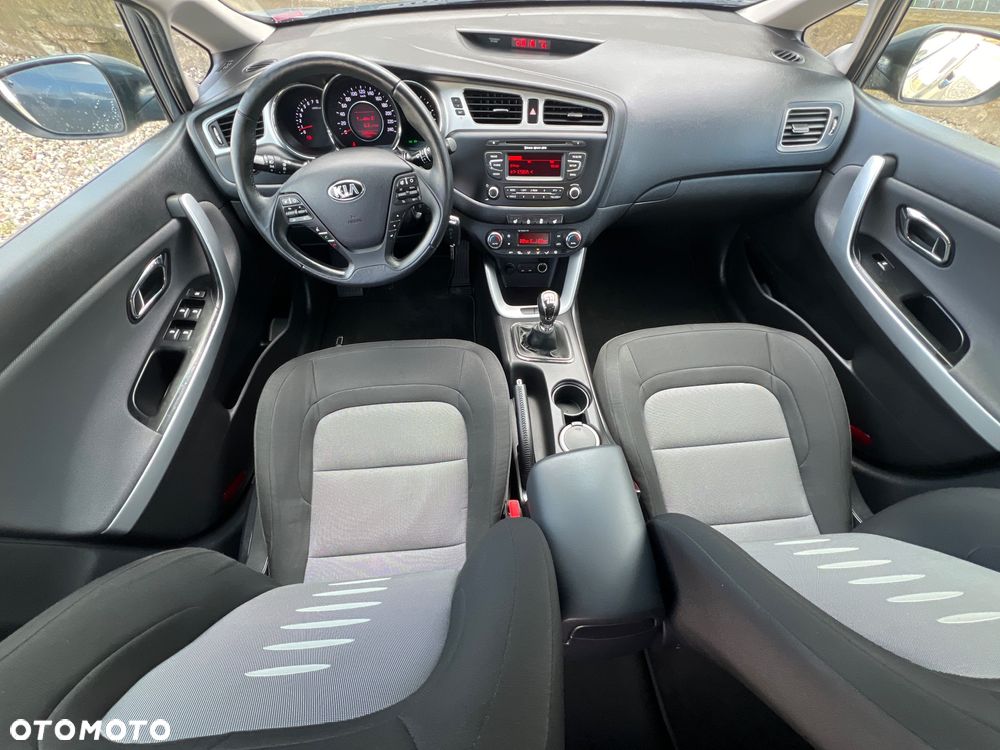 Kia Ceed 1.4 CVVT - 19