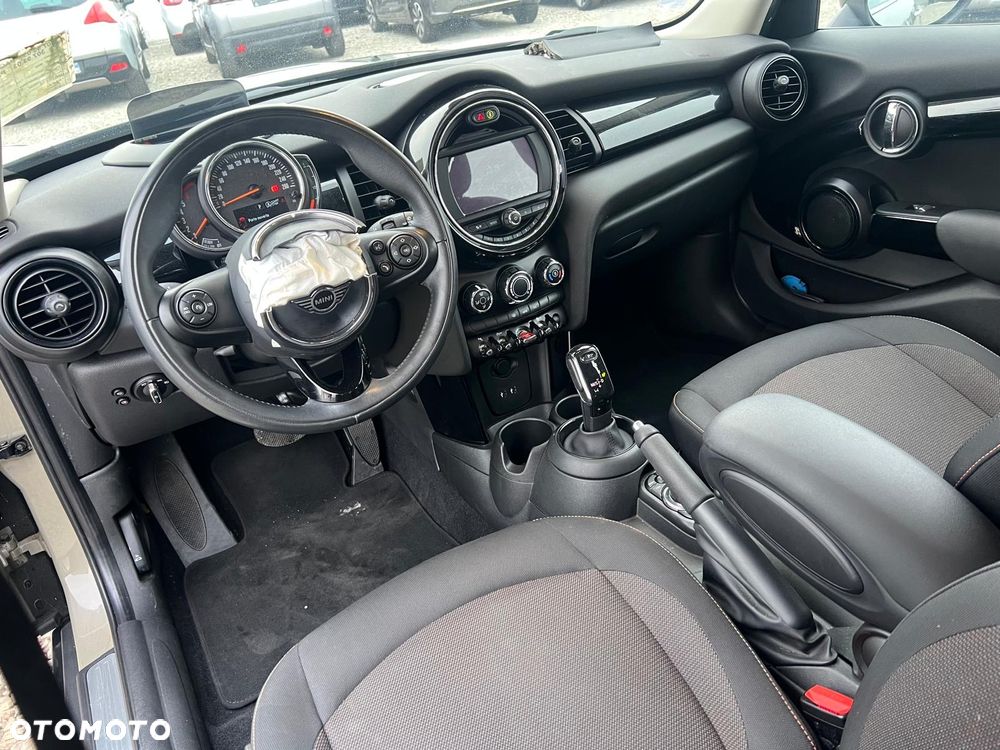 MINI Cooper D 60 Years Chili - 8