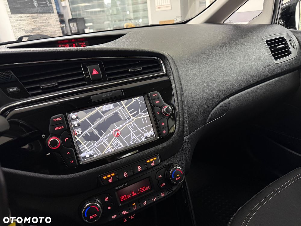 Kia Ceed 1.6 GDI M DCT - 6