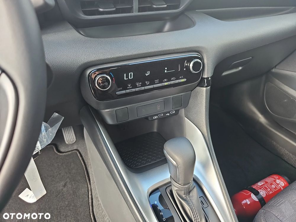 Toyota Yaris Hybrid 1.5 Comfort - 22