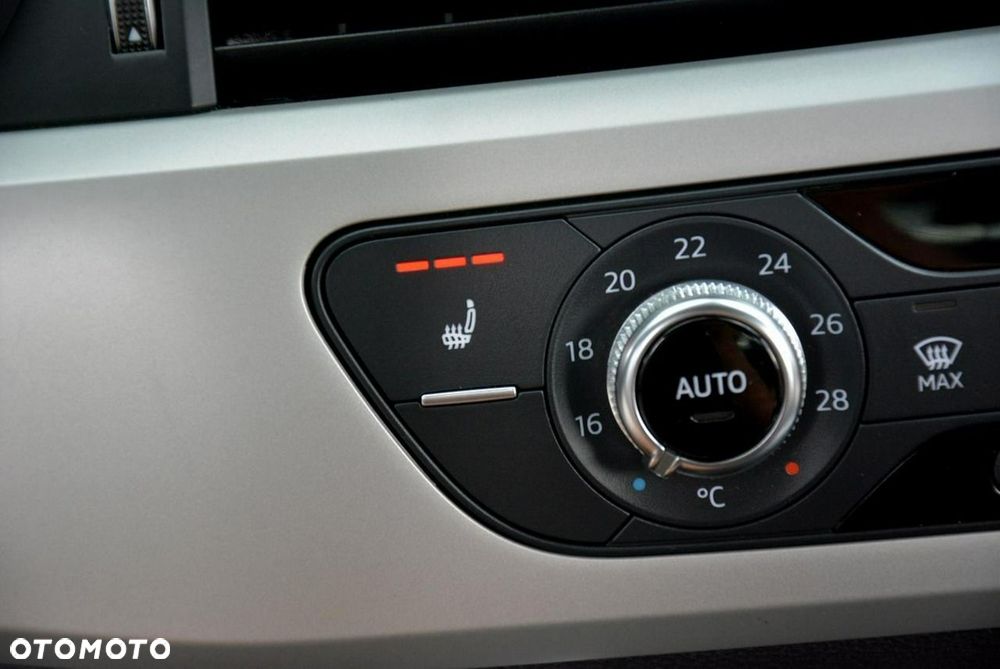 Audi A4 Avant 40 TDI mHEV S Line S tronic - 28