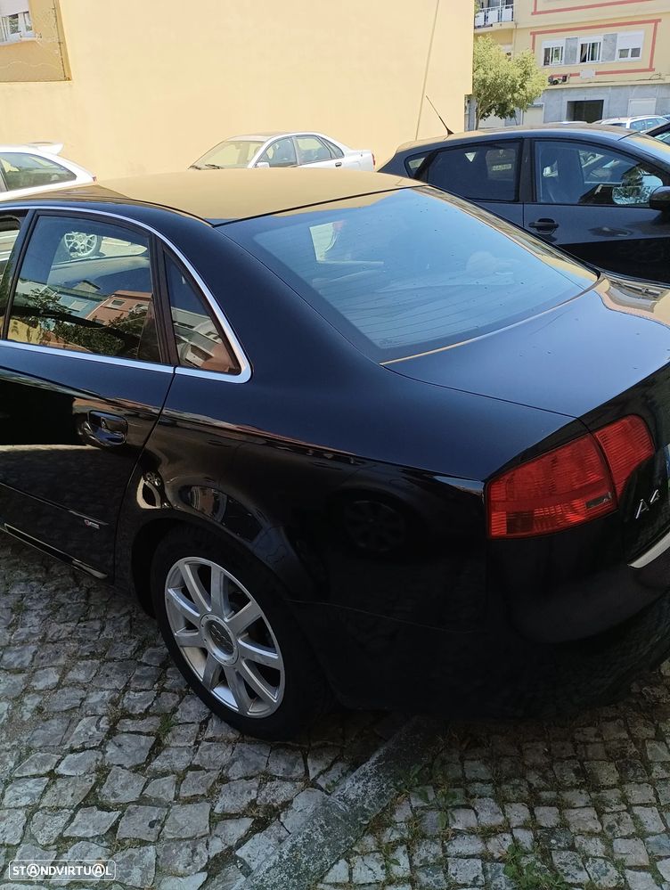 Audi A4 2.0 TDI S-line - 5