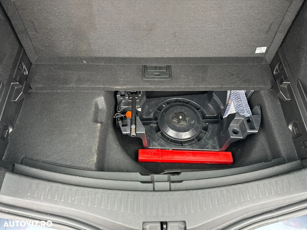 Renault Megane ENERGY TCe 130 LIMITED - 26