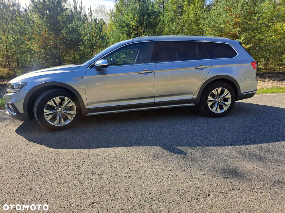 Volkswagen Passat Alltrack - 12