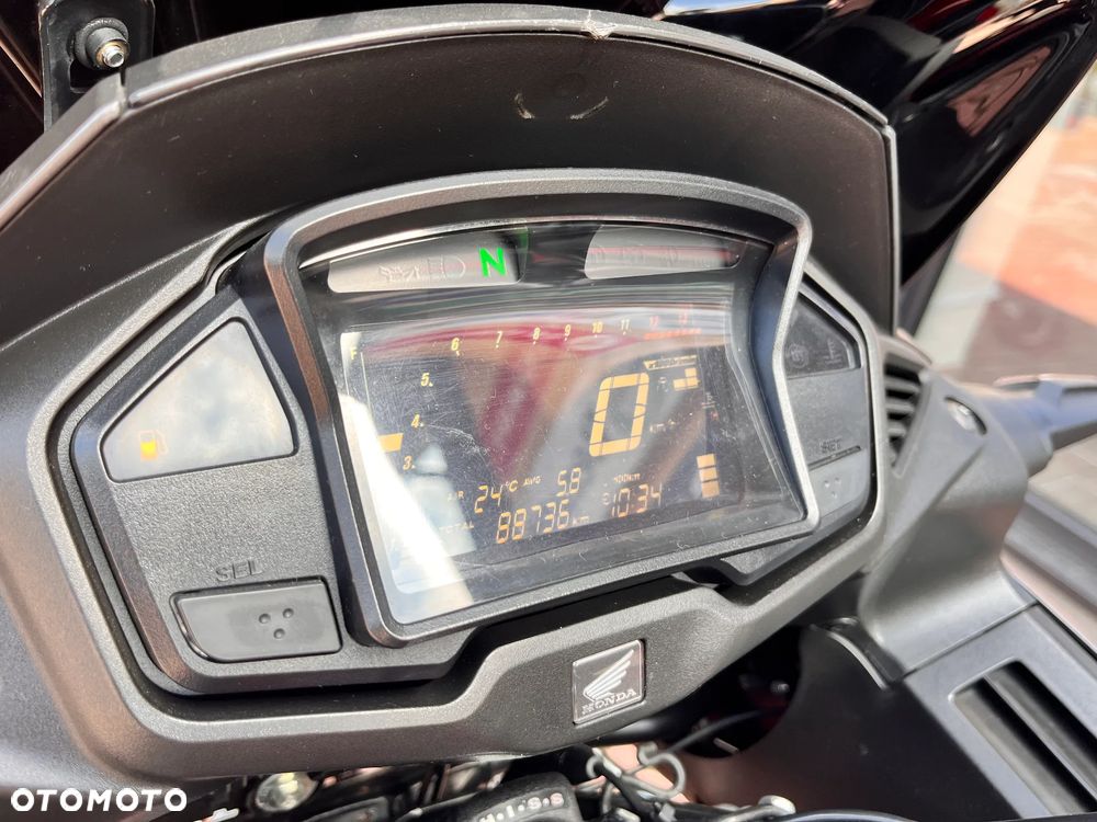 Honda VFR - 11